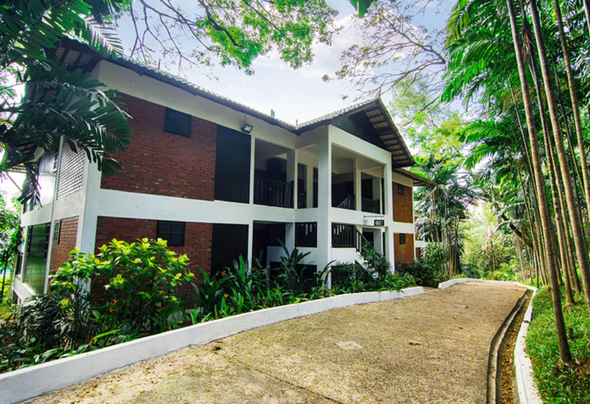 Mines Beach Resort Hotel Seri Kembangan Exterior foto