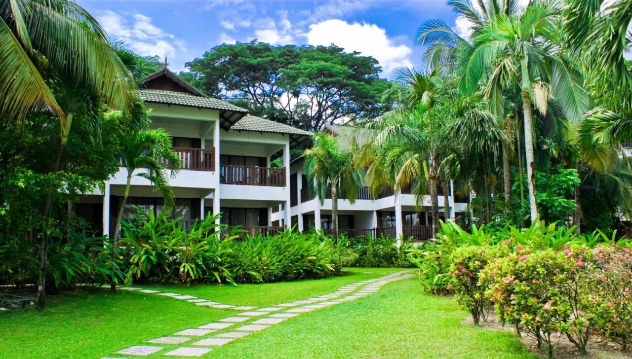 Mines Beach Resort Hotel Seri Kembangan Exterior foto