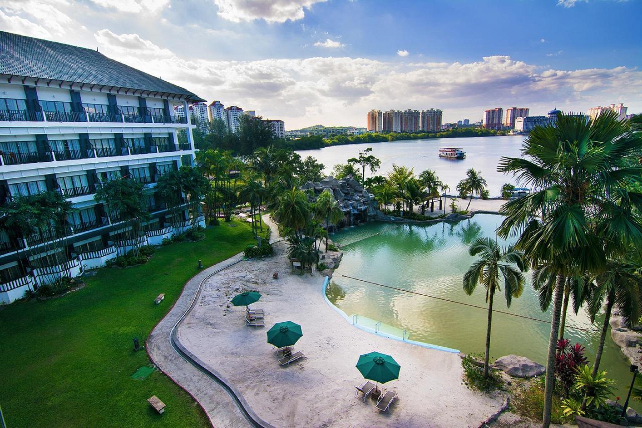 Mines Beach Resort Hotel Seri Kembangan Exterior foto
