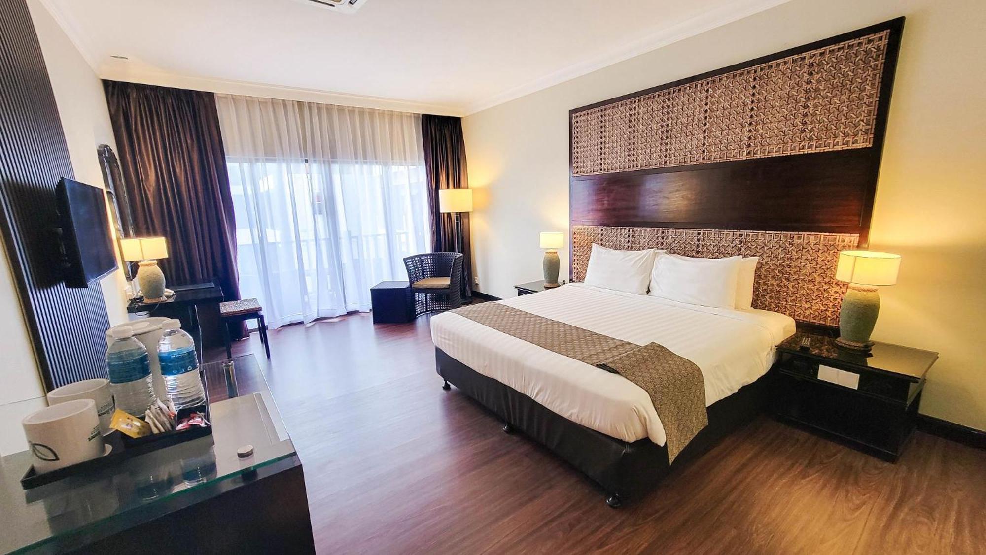 Mines Beach Resort Hotel Seri Kembangan Exterior foto